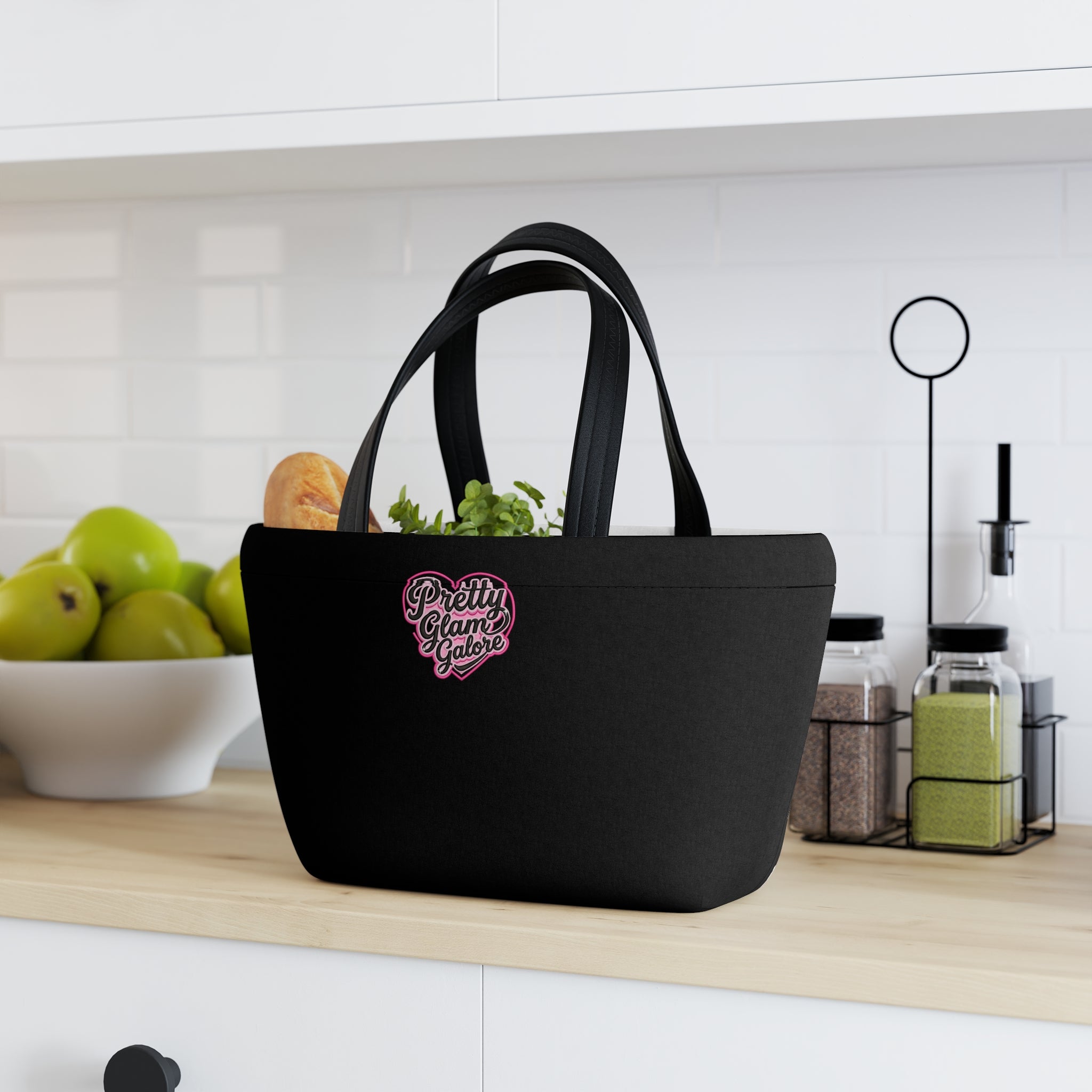 A Pretty Glam Galore Insulated Lunch Bag